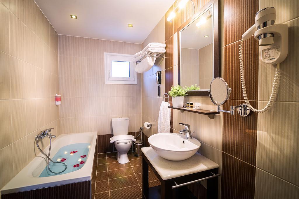 Hotel Pansion Zafeiriou Kastoria Esterno foto